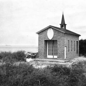 La Petite Chapelle des Marins dans les dunes Années 1960